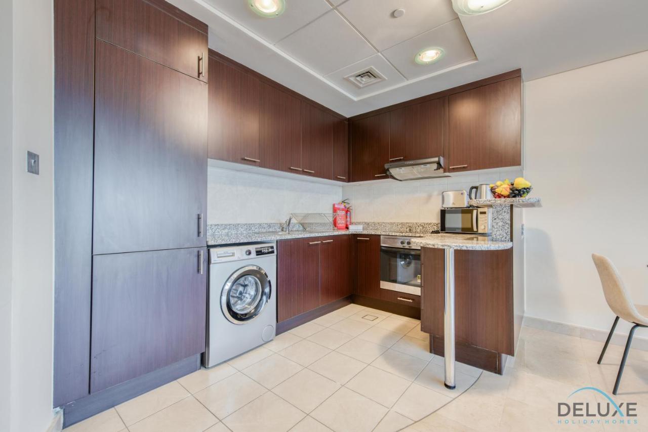 Apartment Great Value Stylish With Pool & Stunning Views By Deluxe Homes Dubai